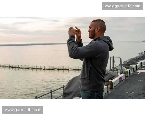 极阵与毒蛇的狩猎：当中邑真辅遇上兰迪·奥顿，一场关于“瞬间美学”的终极较量