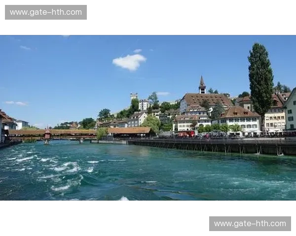 绿茵巅峰博弈:西班牙vs瑞士,斗牛士的华丽进攻能否刺破阿尔卑斯山的钢铁防线? 绿茵巅峰博弈:西班牙vs瑞士,斗牛士的华丽进攻能否刺破阿尔卑斯山的钢铁防线?